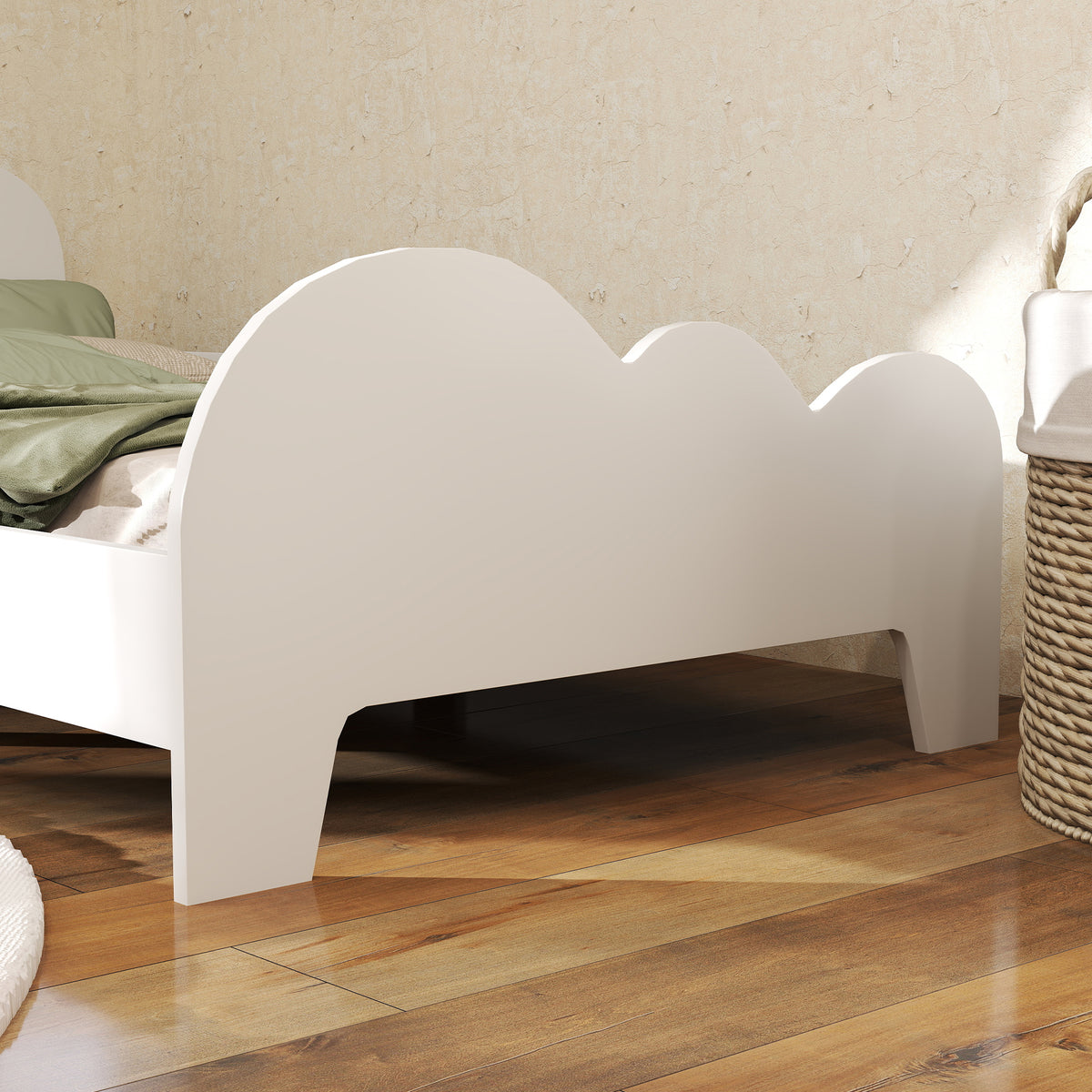 AIYAPLAY Kinderbett Bodenbett 70x140 cm mit Sicherheitsbarriere, Lattenrost inklusive und Wolken-Dekorationen, Weiß
