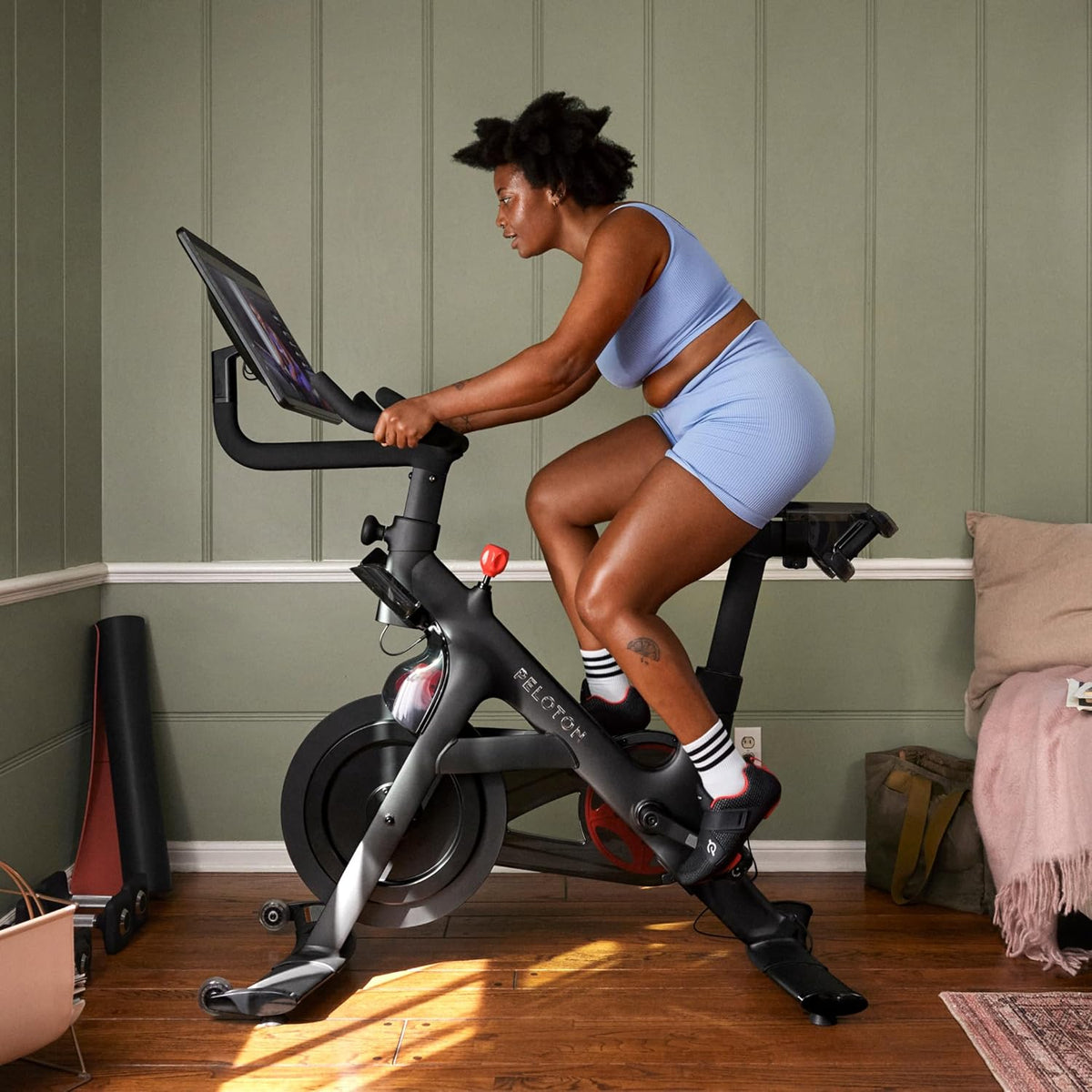 Peloton Heimtrainer: Innovatives Indoor‑Bike fürs Workout ✨